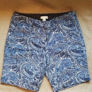 Adrienne Vittadini Bermuda navy paisley shorts 10